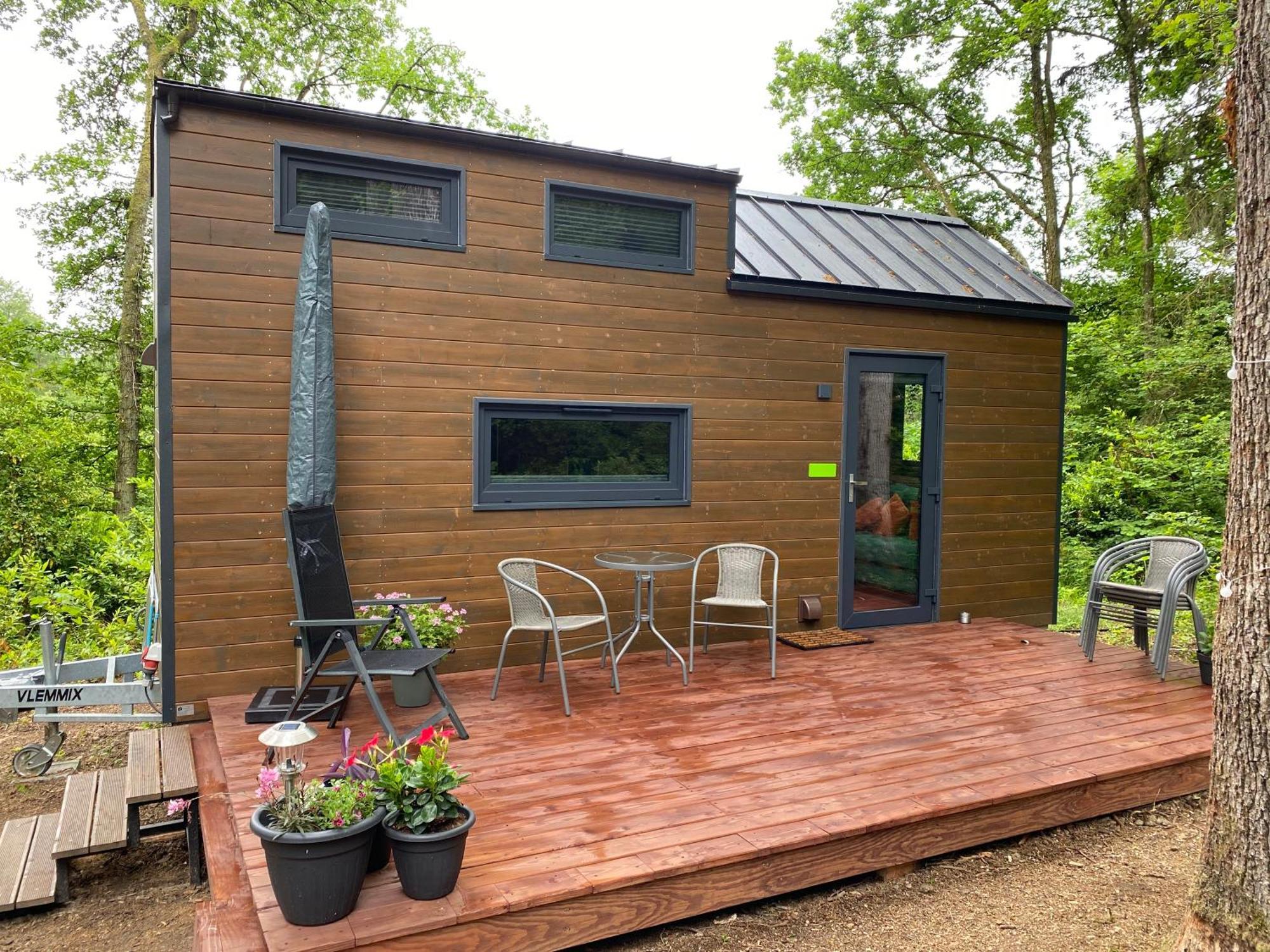 La Tiny House De Nanou Guest House Rochefort Exterior photo
